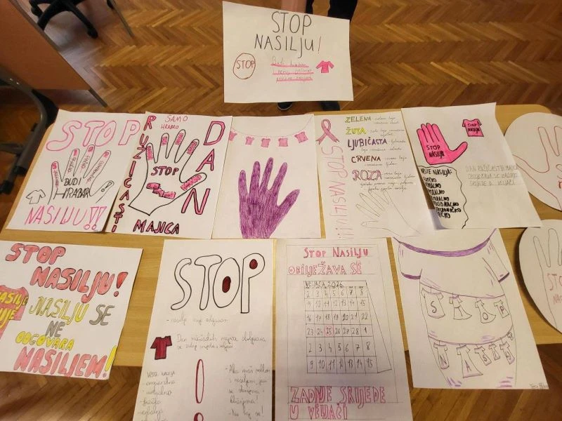 Ružičaste majice i snažne poruke protiv nasilja u čaglinskoj školi