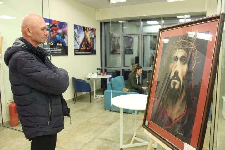 Otvorena izložba slika hrvatskog branitelja Drage Matoševića „Korizma i Uskrs“