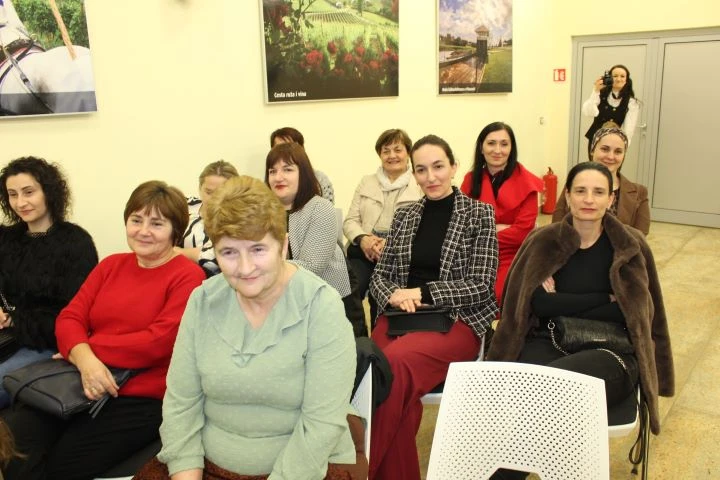 ZAVRŠEN TJEDAN ZA ŽENE U PLETERNICI: Održano predavanje „Sve što su mi prešutjeli o muškarcima i ženama“