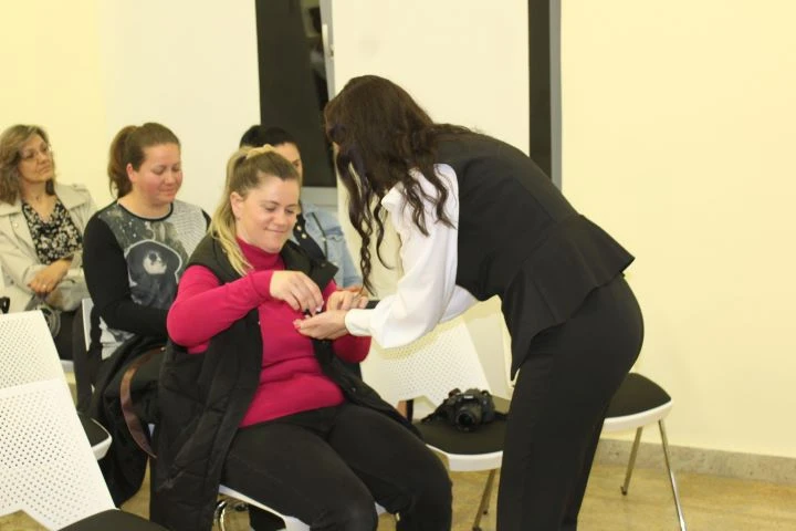 ZAVRŠEN TJEDAN ZA ŽENE U PLETERNICI: Održano predavanje „Sve što su mi prešutjeli o muškarcima i ženama“