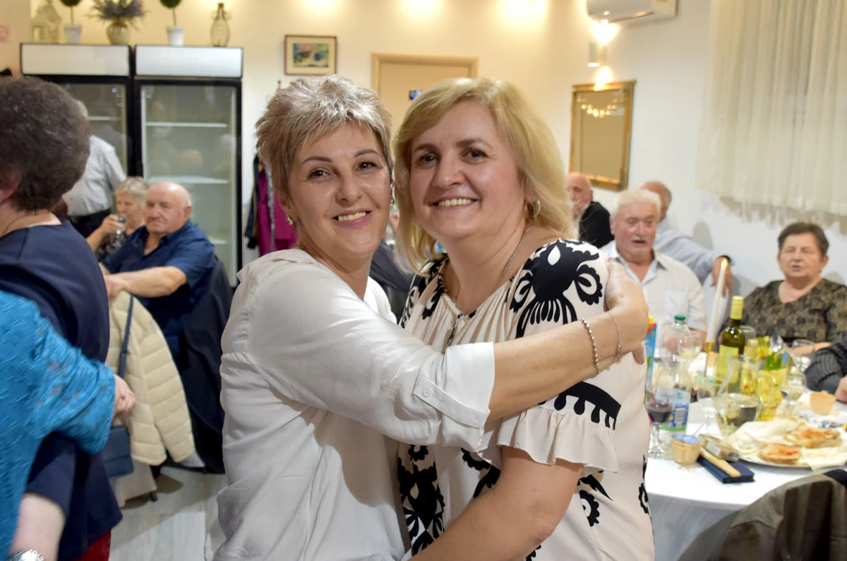 Dvorana Luki u znaku žena: Cvijeće, darovi i vrhunska zabava