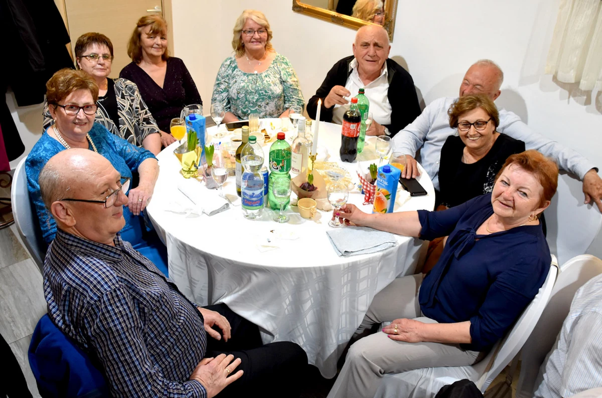 Dvorana Luki u znaku žena: Cvijeće, darovi i vrhunska zabava