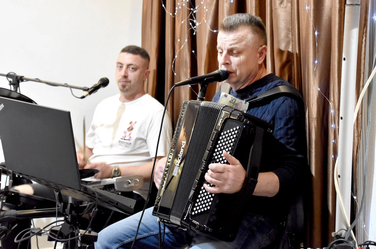 Dvorana Luki u znaku žena: Cvijeće, darovi i vrhunska zabava