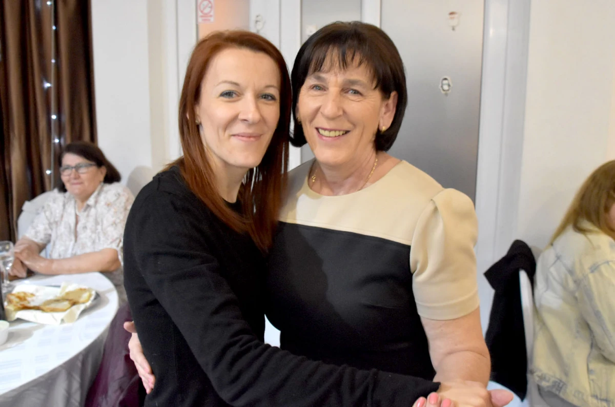 Dvorana Luki u znaku žena: Cvijeće, darovi i vrhunska zabava