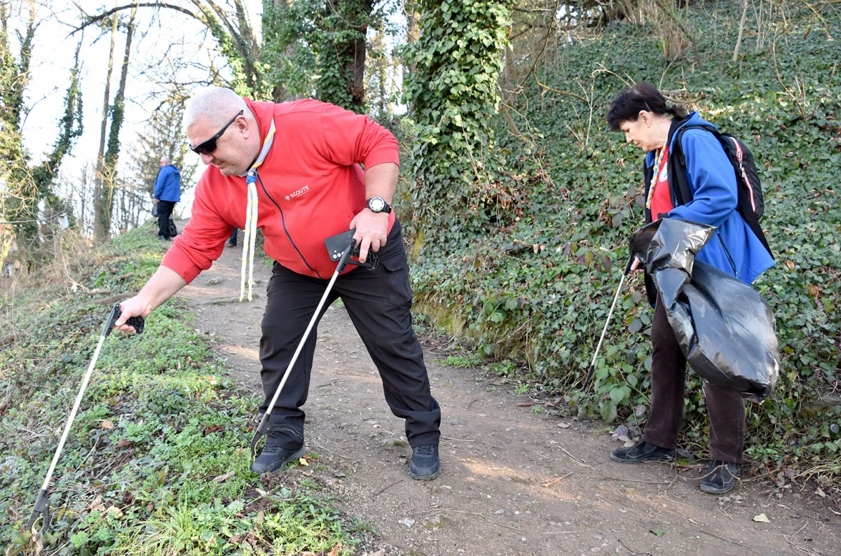 Iskusni „Brđani“ u akciji: Izviđači očistili Stari grad od otpada