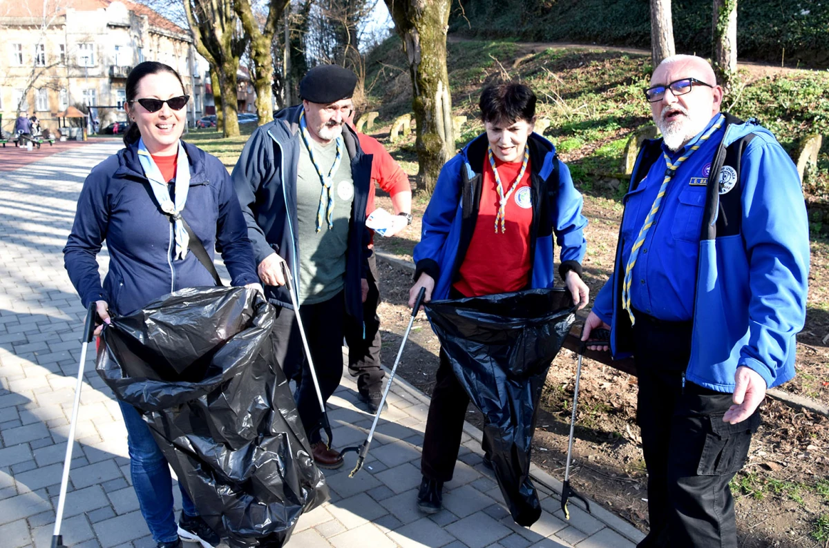 Iskusni „Brđani“ u akciji: Izviđači očistili Stari grad od otpada