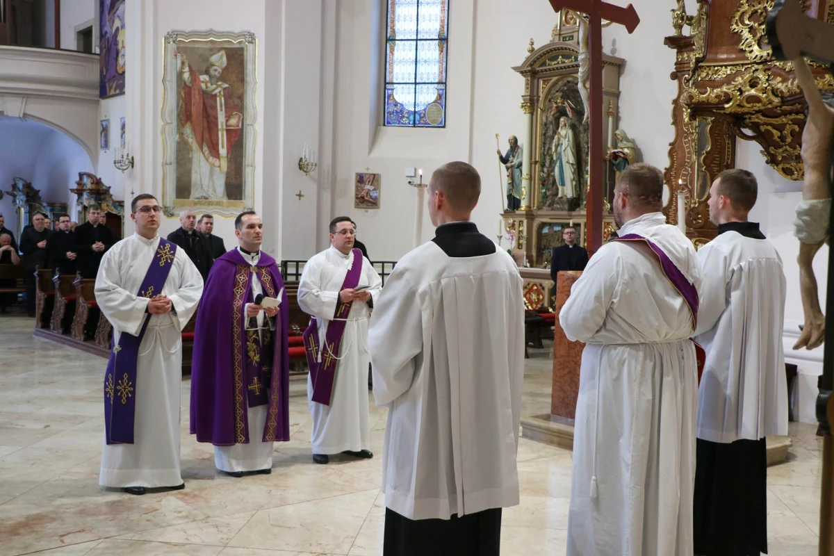 Korizmena duhovna obnova svećenika i đakona Požeške biskupije u Požegi