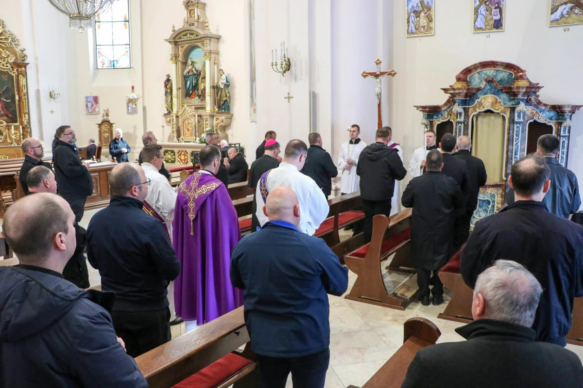 Korizmena duhovna obnova svećenika i đakona Požeške biskupije u Požegi