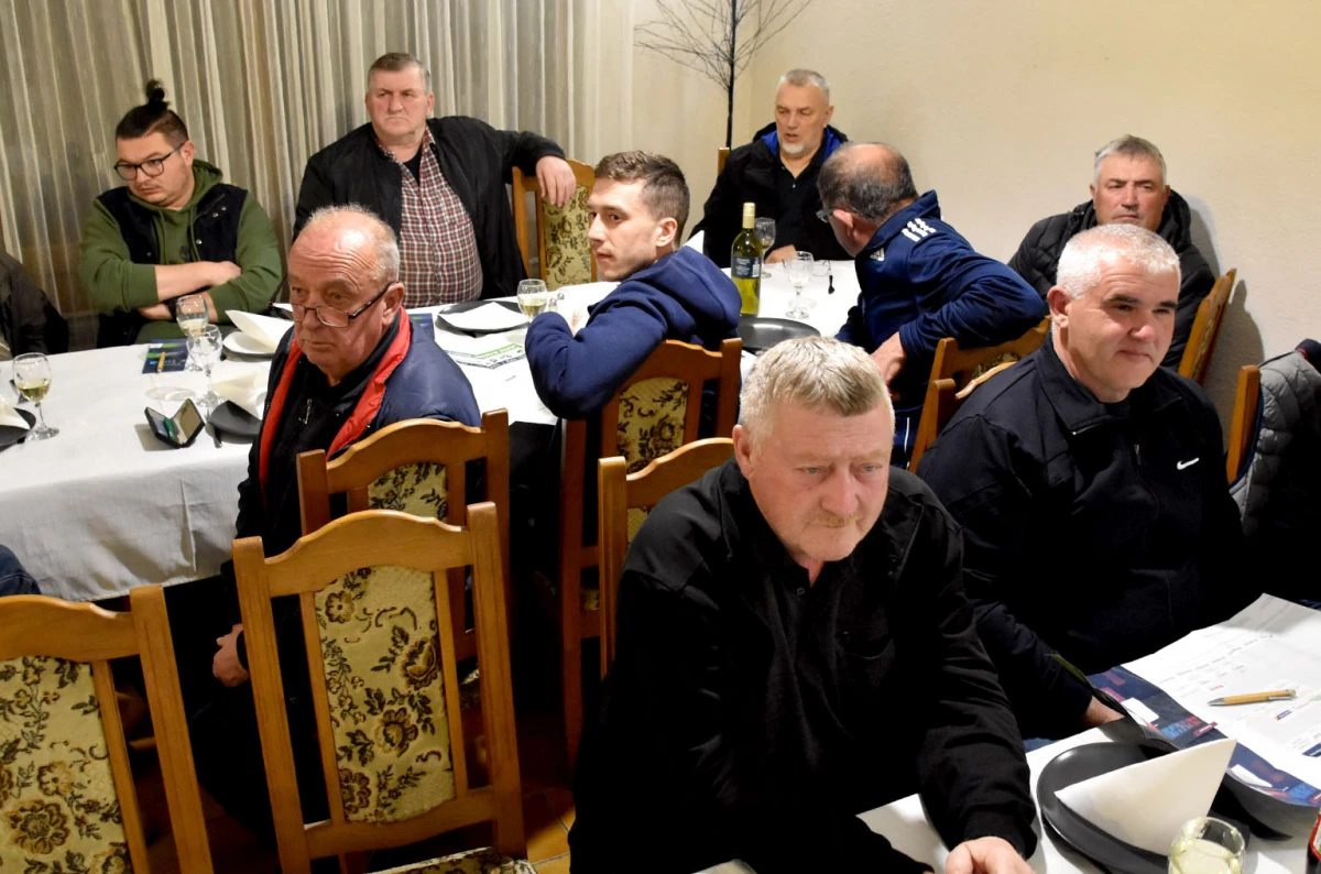 Vetovački vinogradari spremni za novu sezonu: Održano stručno predavanje u Lukaču