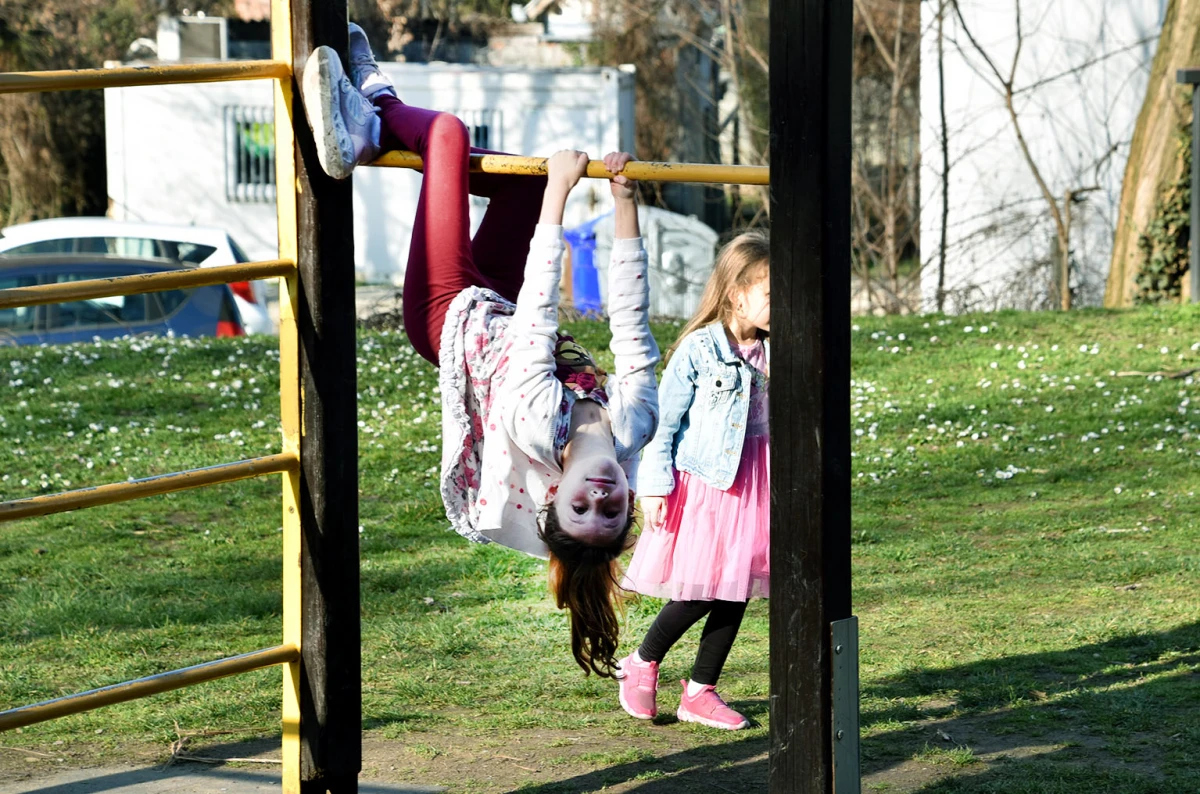 NOVO RUHO DJEČJEG IGRALIŠTA: Veselje podno Staroga grada