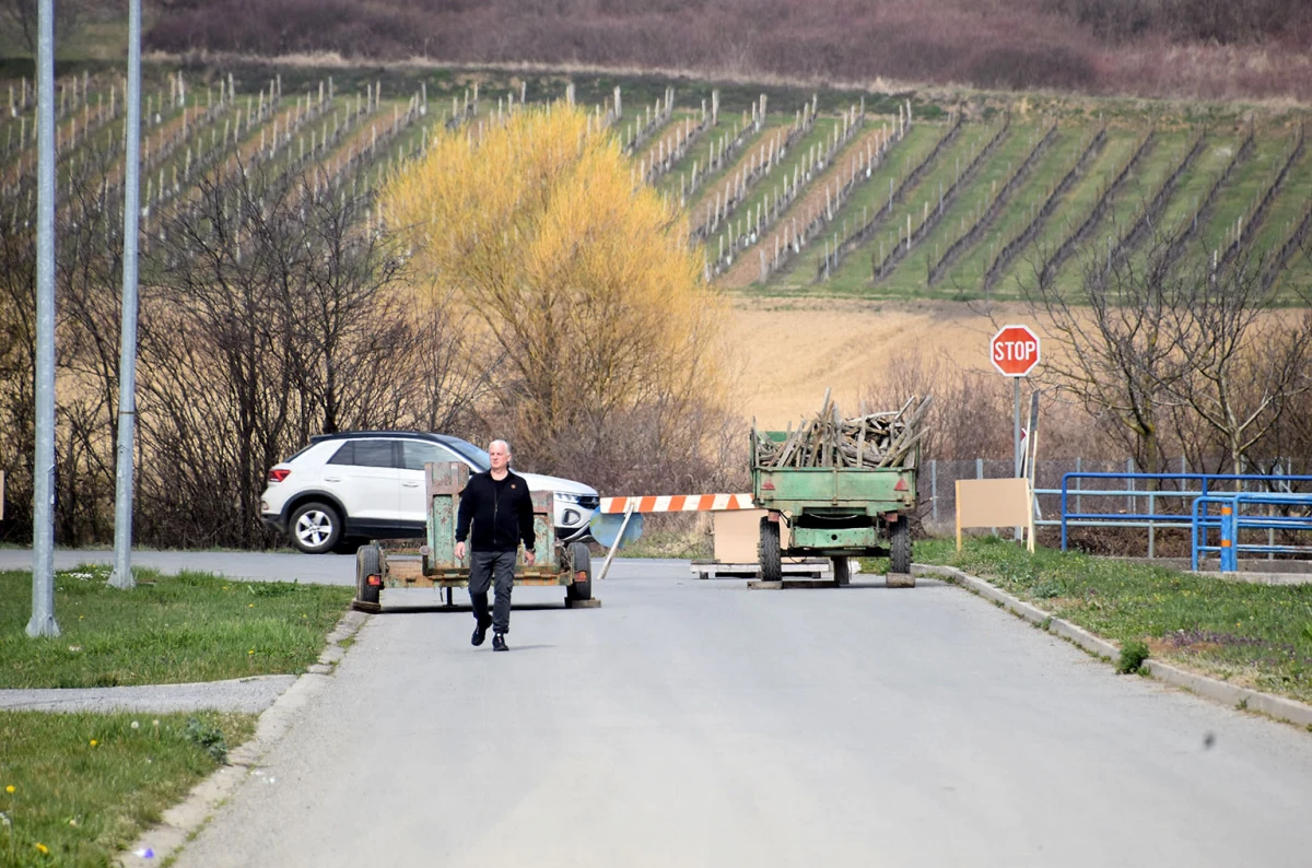 KUTJEVO NA BARIKADAMA: „Tko će doći u smrdljivi grad?“