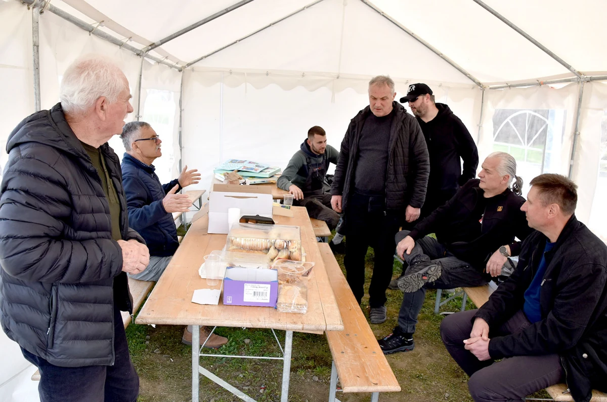 KUTJEVO NA BARIKADAMA: „Tko će doći u smrdljivi grad?“