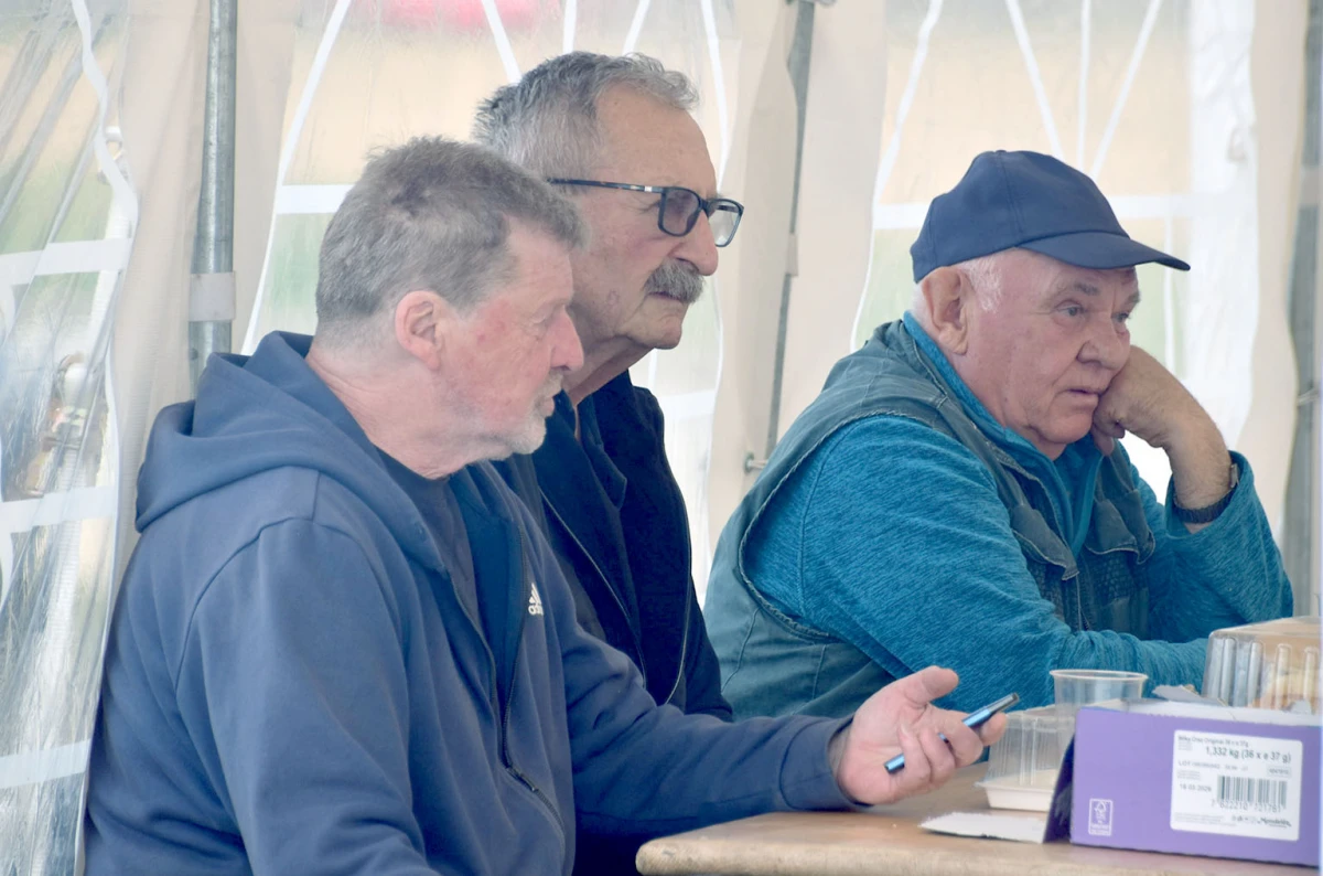 KUTJEVO NA BARIKADAMA: „Tko će doći u smrdljivi grad?“
