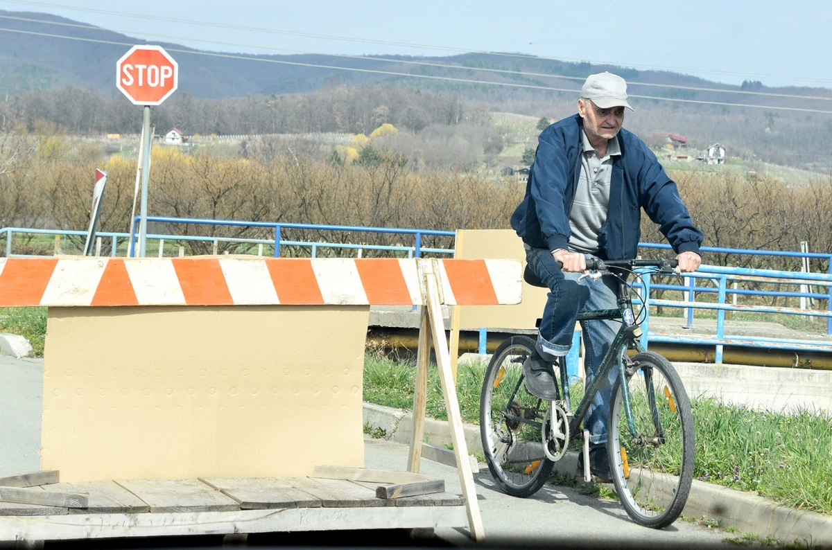 KUTJEVO NA BARIKADAMA: „Tko će doći u smrdljivi grad?“