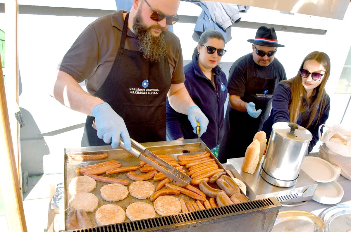 Od mora do ravnice: „Zeleno–plavo” donijelo bogatstvo hrvatskih okusa u Požegu