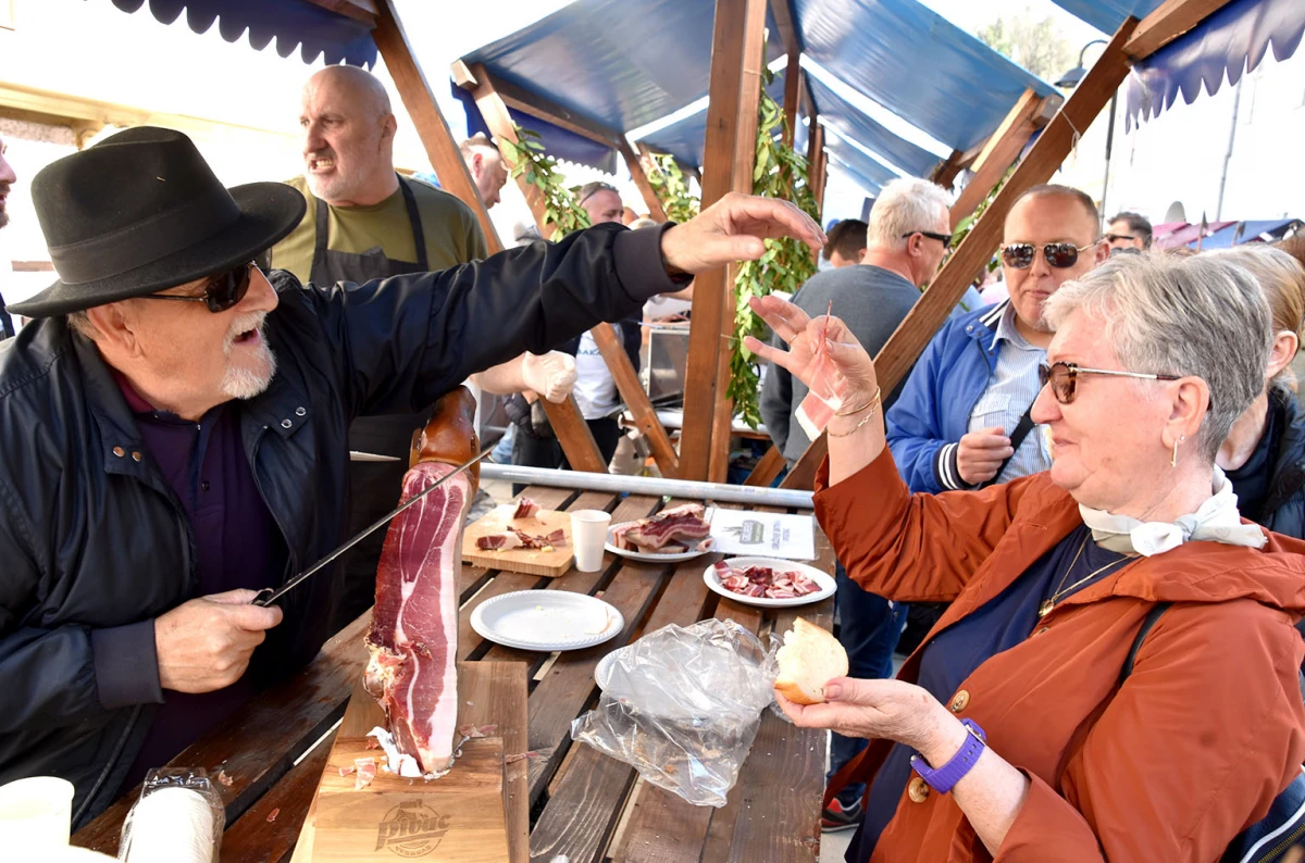 Od mora do ravnice: „Zeleno–plavo” donijelo bogatstvo hrvatskih okusa u Požegu