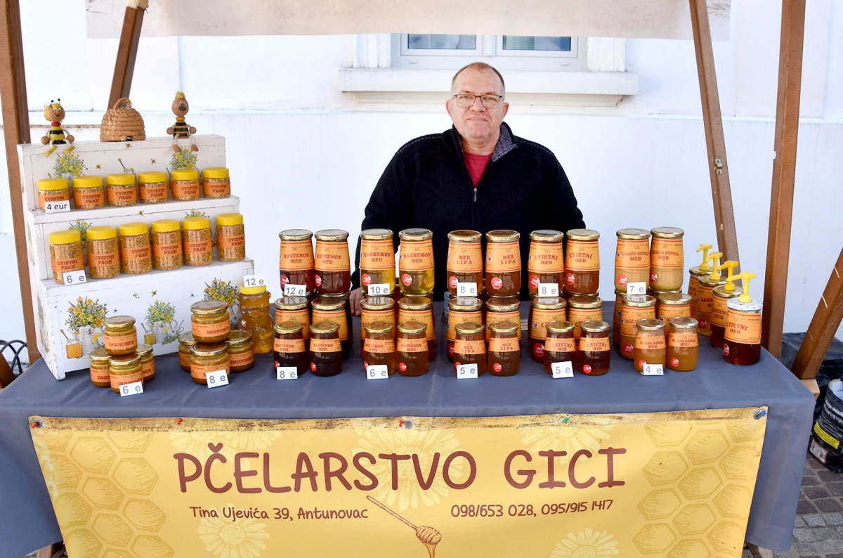 Grgurevski sajam privukao brojne posjetitelje u šetališnu zonu