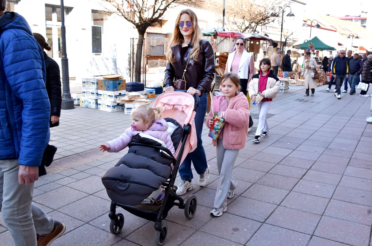Grgurevski sajam privukao brojne posjetitelje u šetališnu zonu