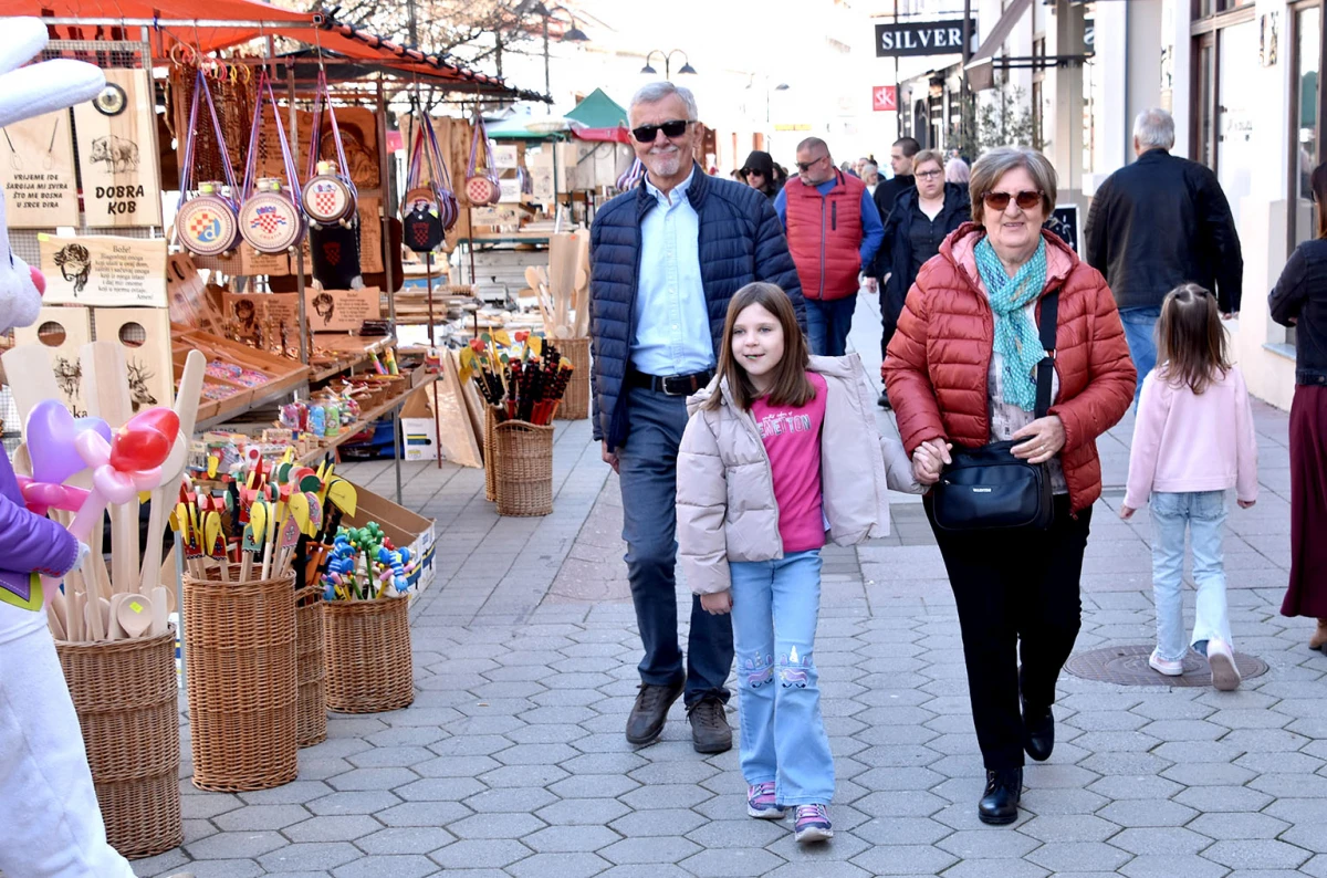 Grgurevski sajam privukao brojne posjetitelje u šetališnu zonu