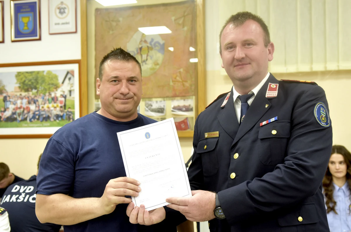 Vatrogasci Jakšića imaju novo čelništvo, a Antunu Pažinu dodijeljena spomenica za 60 godina vatrogastva
