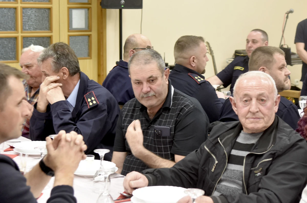 Vatrogasci Jakšića imaju novo čelništvo, a Antunu Pažinu dodijeljena spomenica za 60 godina vatrogastva