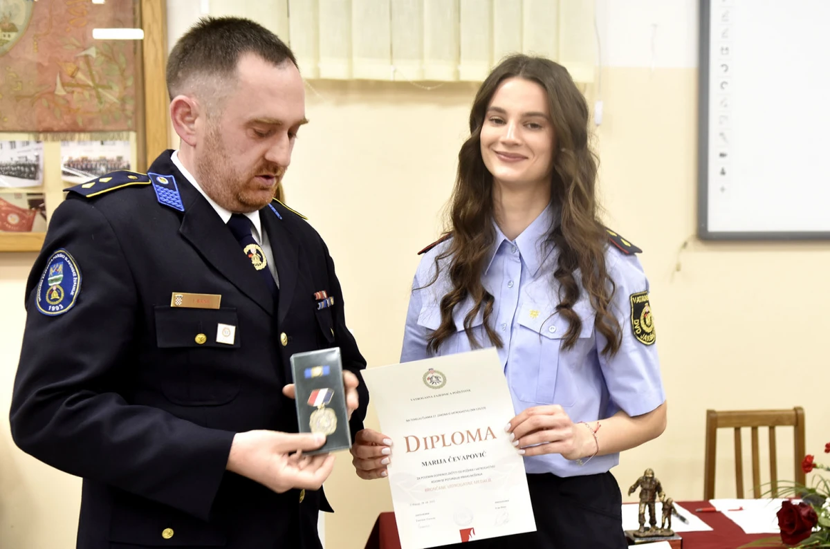 Vatrogasci Jakšića imaju novo čelništvo, a Antunu Pažinu dodijeljena spomenica za 60 godina vatrogastva