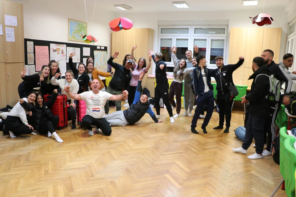 Dvadeset i sedmi Križni put mladih Požeške biskupije