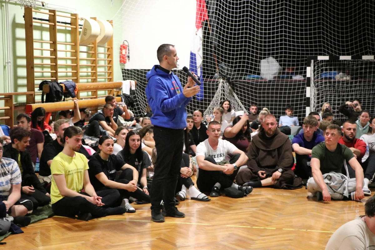 Dvadeset i sedmi Križni put mladih Požeške biskupije