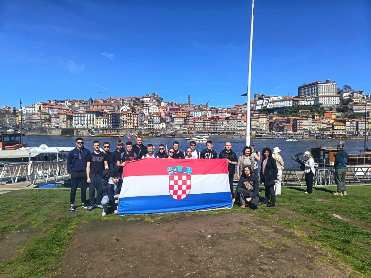 Erasmus + projekt: Požeški učenici i nastavnici dva tjedna u Portugalu