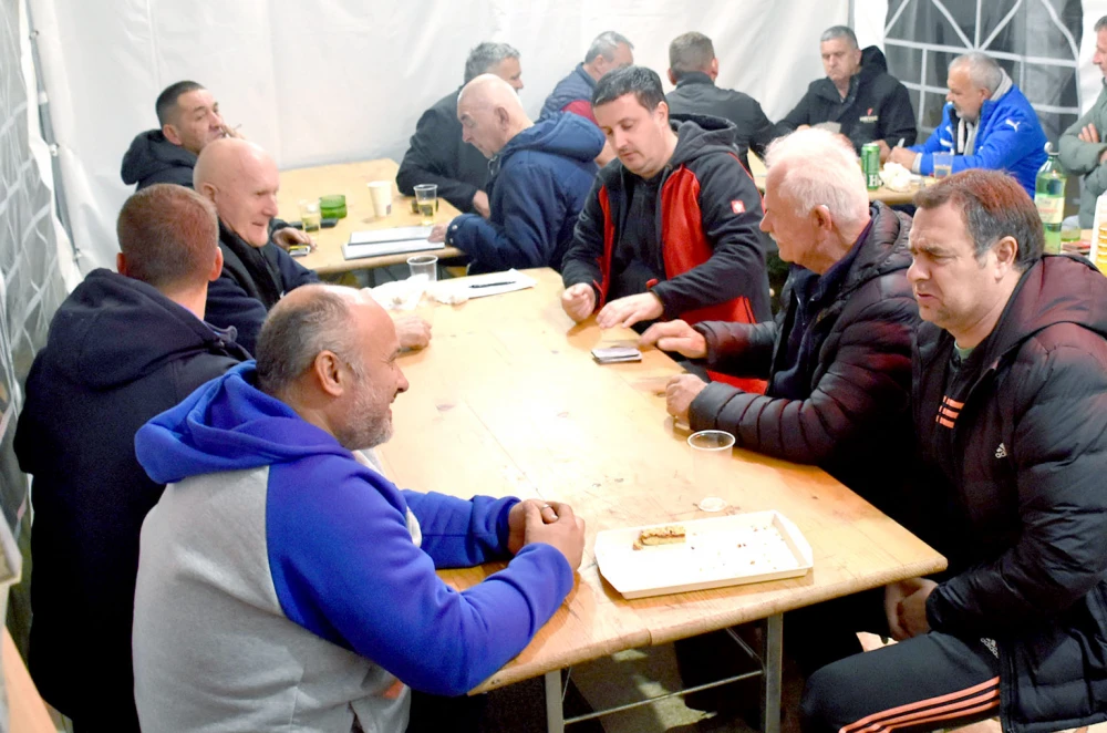 KUTJEVČANI NE ODUSTAJU: Treći tjedan blokade kompostane, osniva se i Eko udruga