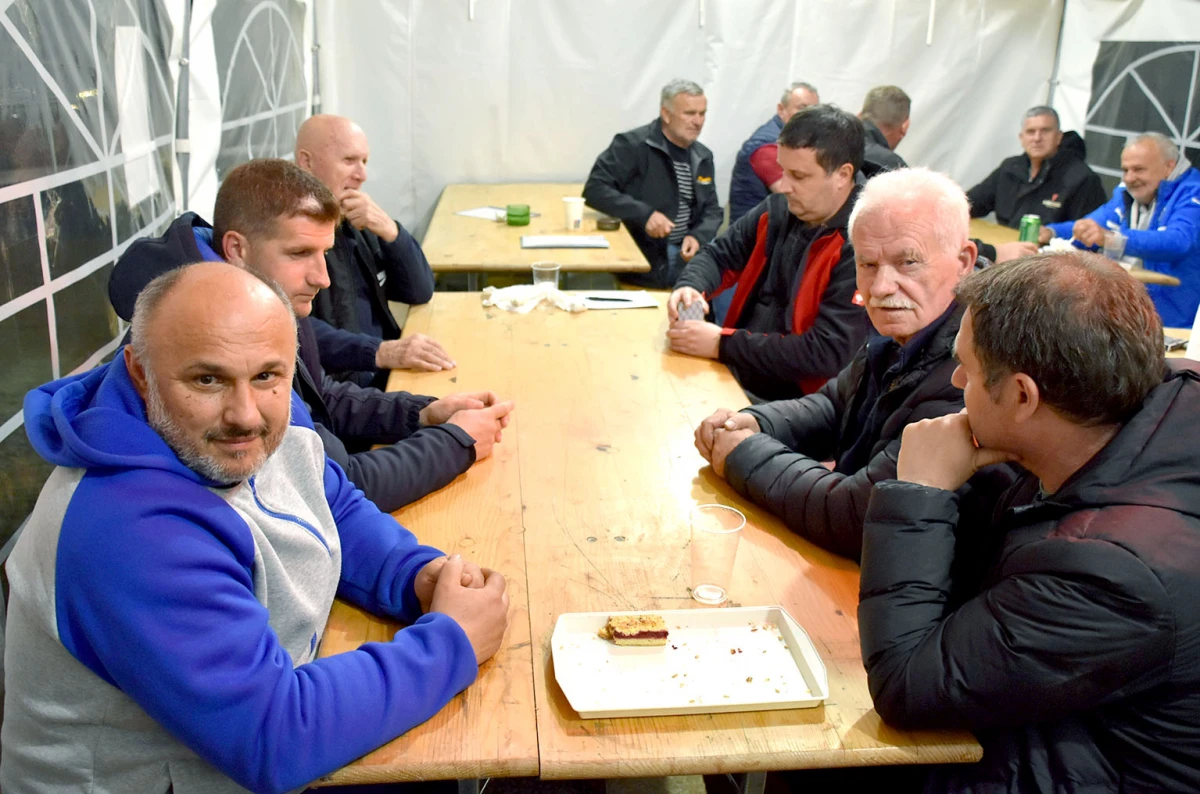 KUTJEVČANI NE ODUSTAJU: Treći tjedan blokade kompostane, osniva se i Eko udruga