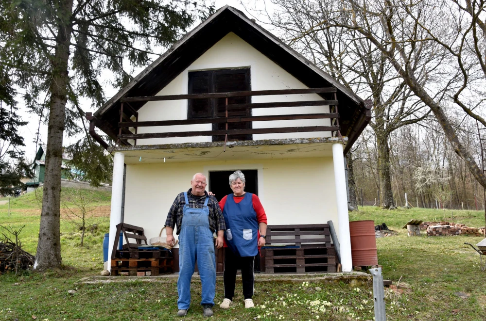IZ GRADA U MIR MIRNE DOLINE: Gordana i Mile Andrijević požeški asfalt zamijenili idilom u Doljancima
