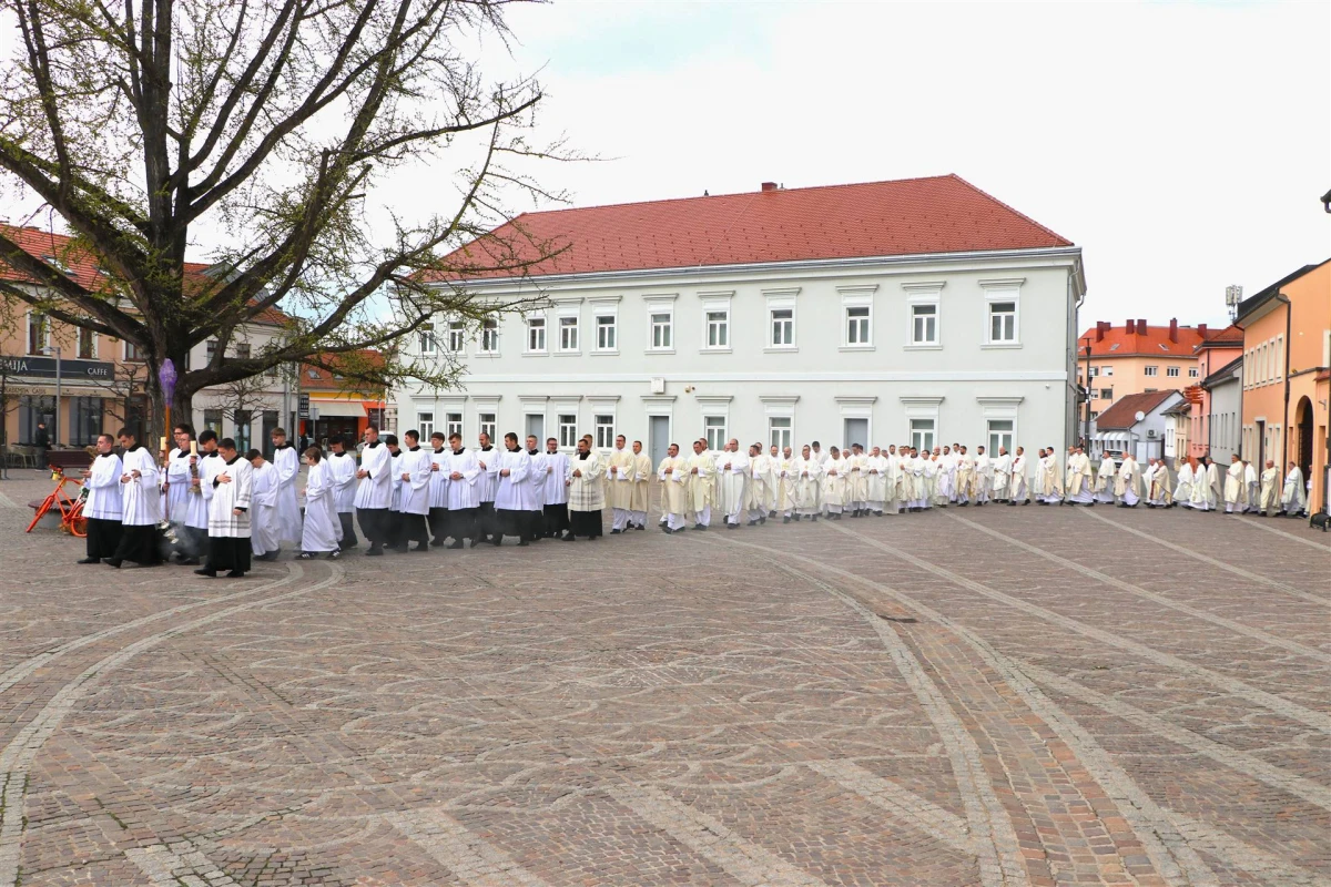 Misa posvete ulja u požeškoj Katedrali