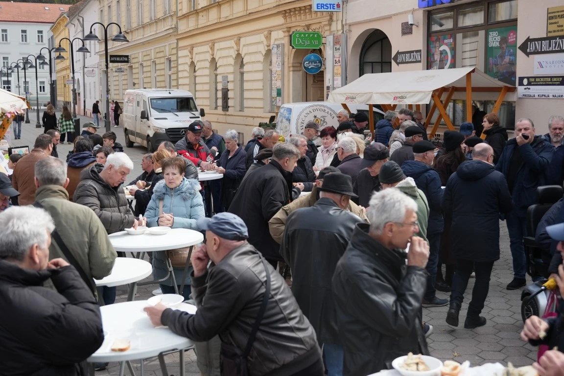 Poznata lica u podjeli girica na Veliki petak