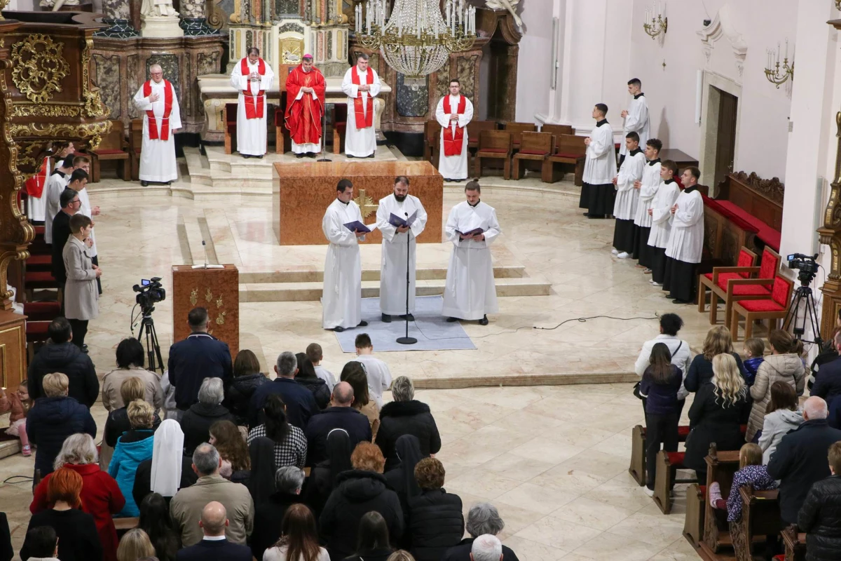 Obredi Muke Gospodnje u požeškoj Katedrali