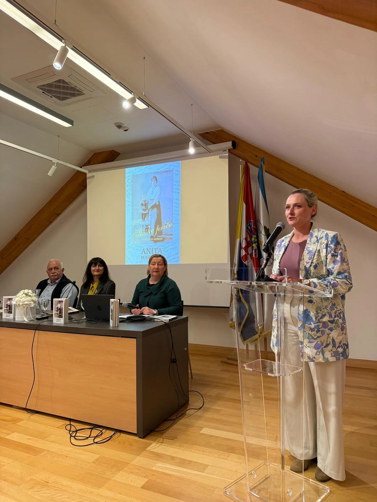 Emotivna večer u Požegi: „Ilićke priče“ oduševile publiku