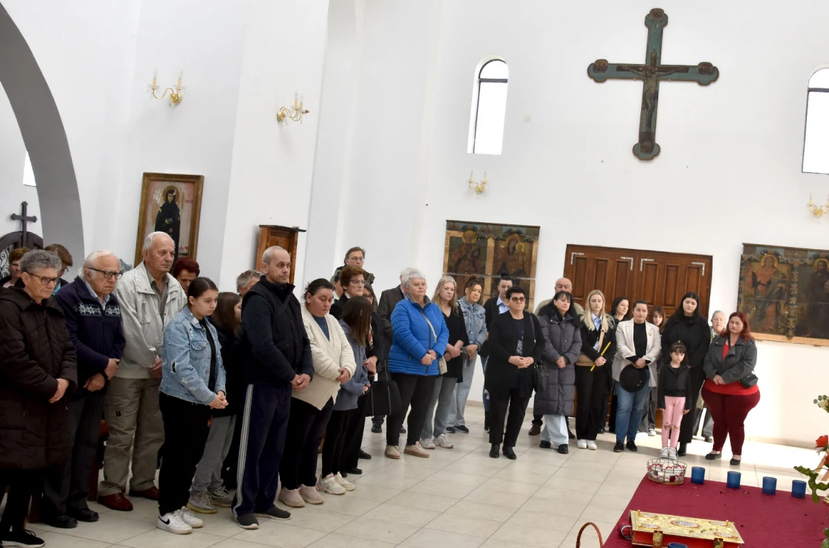 USKRSNA LITURGIJA U POŽEGI: Vjernici uz paroha Petrovića proslavili najveći kršćanski blagdan