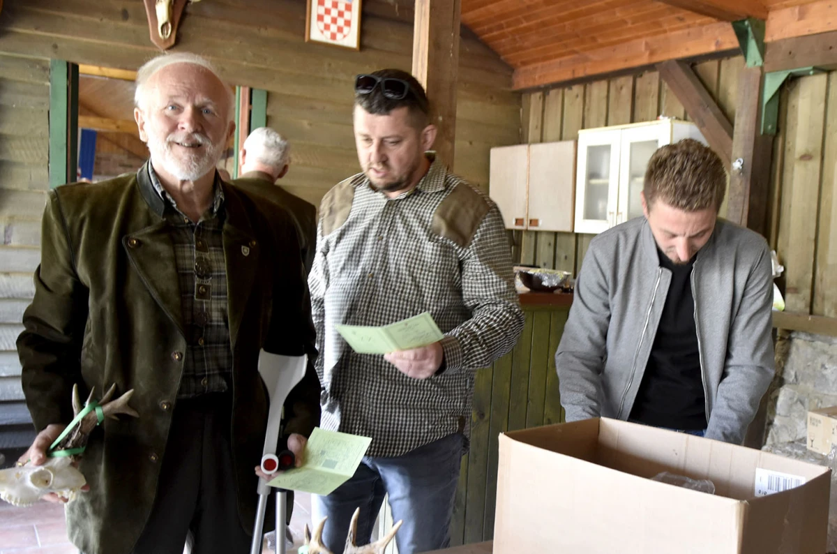 Lovci Sokolovca uređuju okoliš i dobro gospodare