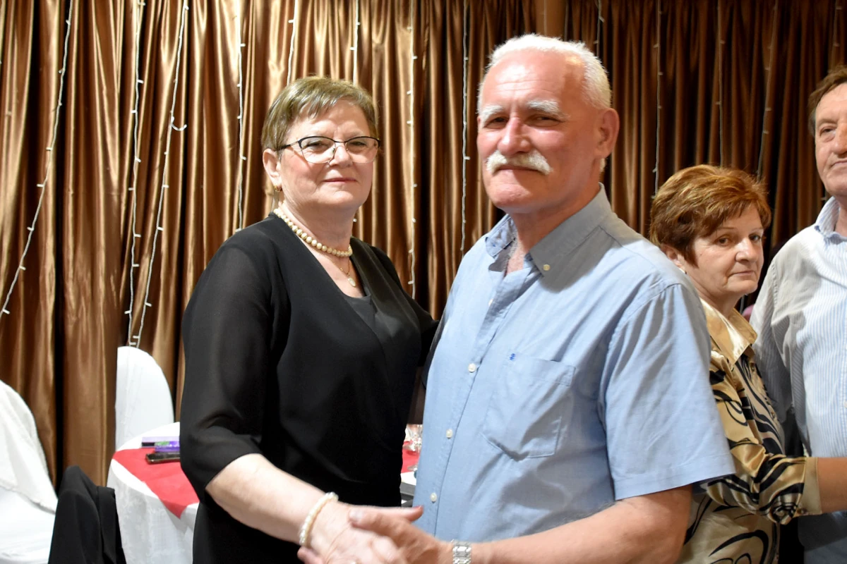 RASPLESANA SUBOTA U POŽEGI: Uz grupu Gold zabava u dvorani Luki potrajala do sitnih sati