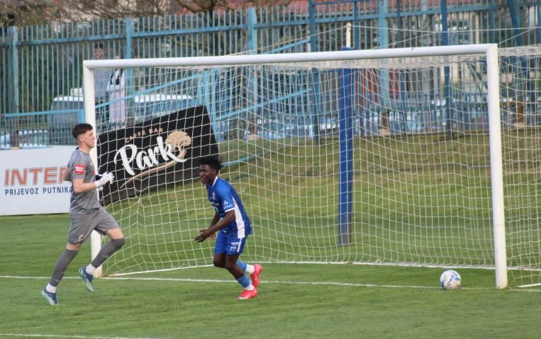 TREĆA HRVATSKA NOGOMETNA LIGA-ISTOK: Slavija i vodeća Marsonia podijelili bodove