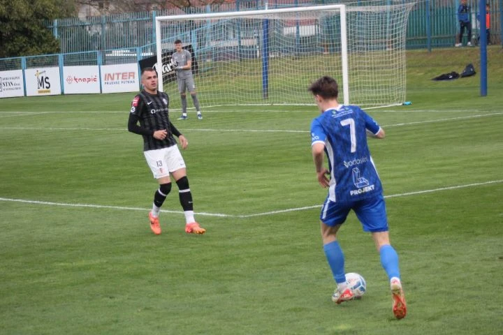 TREĆA HRVATSKA NOGOMETNA LIGA-ISTOK: Slavija i vodeća Marsonia podijelili bodove