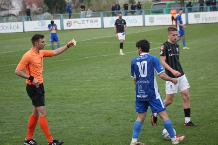 TREĆA HRVATSKA NOGOMETNA LIGA-ISTOK: Slavija i vodeća Marsonia podijelili bodove