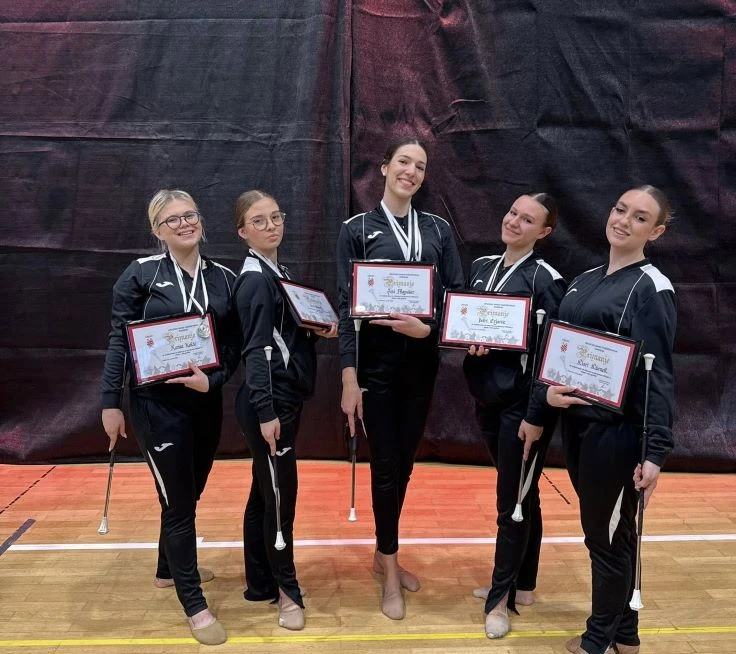 DRŽAVNO PRVENSTVO U MAŽORET PLESU: Uspješan nastup pleterničkih mažoretkinja osvajanjem šest medalja