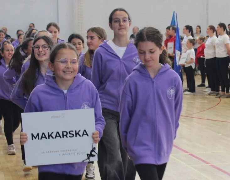 DRŽAVNO PRVENSTVO U MAŽORET PLESU: Uspješan nastup pleterničkih mažoretkinja osvajanjem šest medalja