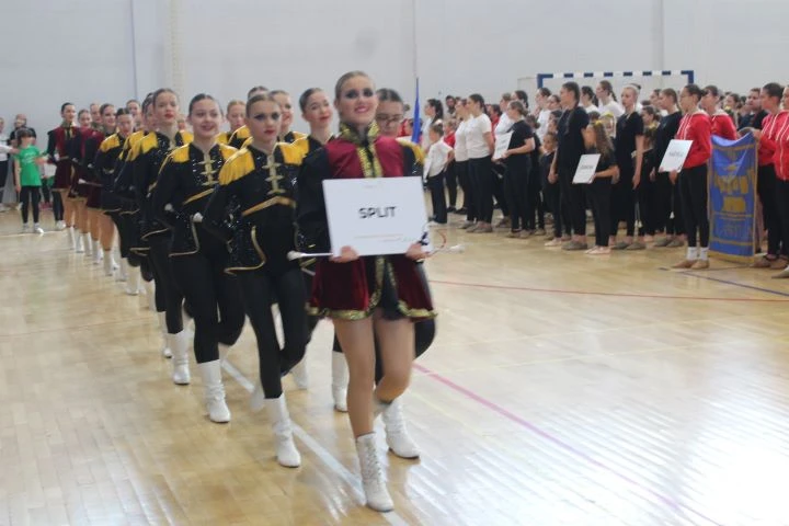 DRŽAVNO PRVENSTVO U MAŽORET PLESU: Uspješan nastup pleterničkih mažoretkinja osvajanjem šest medalja