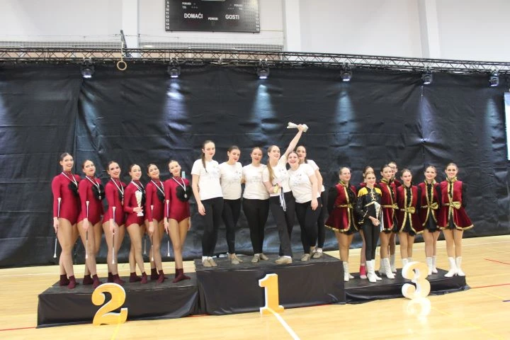 DRŽAVNO PRVENSTVO U MAŽORET PLESU: Uspješan nastup pleterničkih mažoretkinja osvajanjem šest medalja