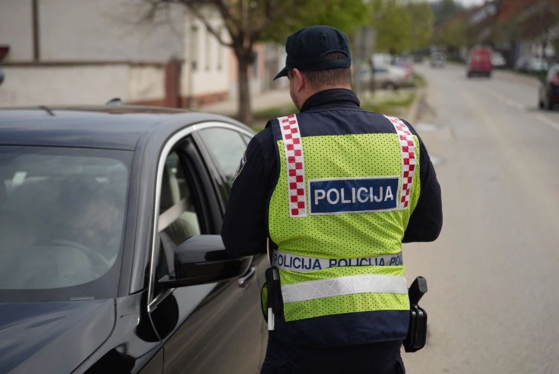 Evo gdje najčešće “padaju” vozači zbog brzine: Građani označili opasne ceste