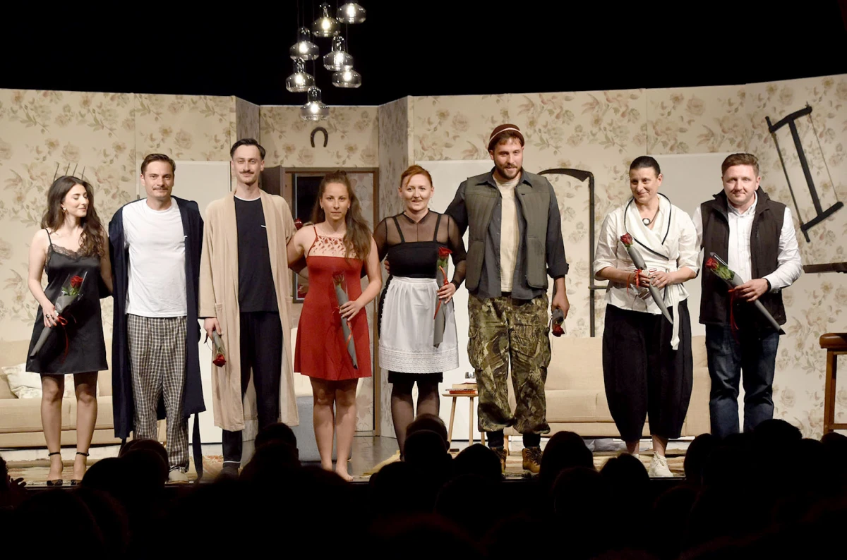 Hit komedija „Pidžama za šestero“ oduševila publiku u Požegi