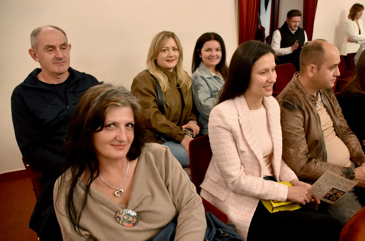 Hit komedija „Pidžama za šestero“ oduševila publiku u Požegi