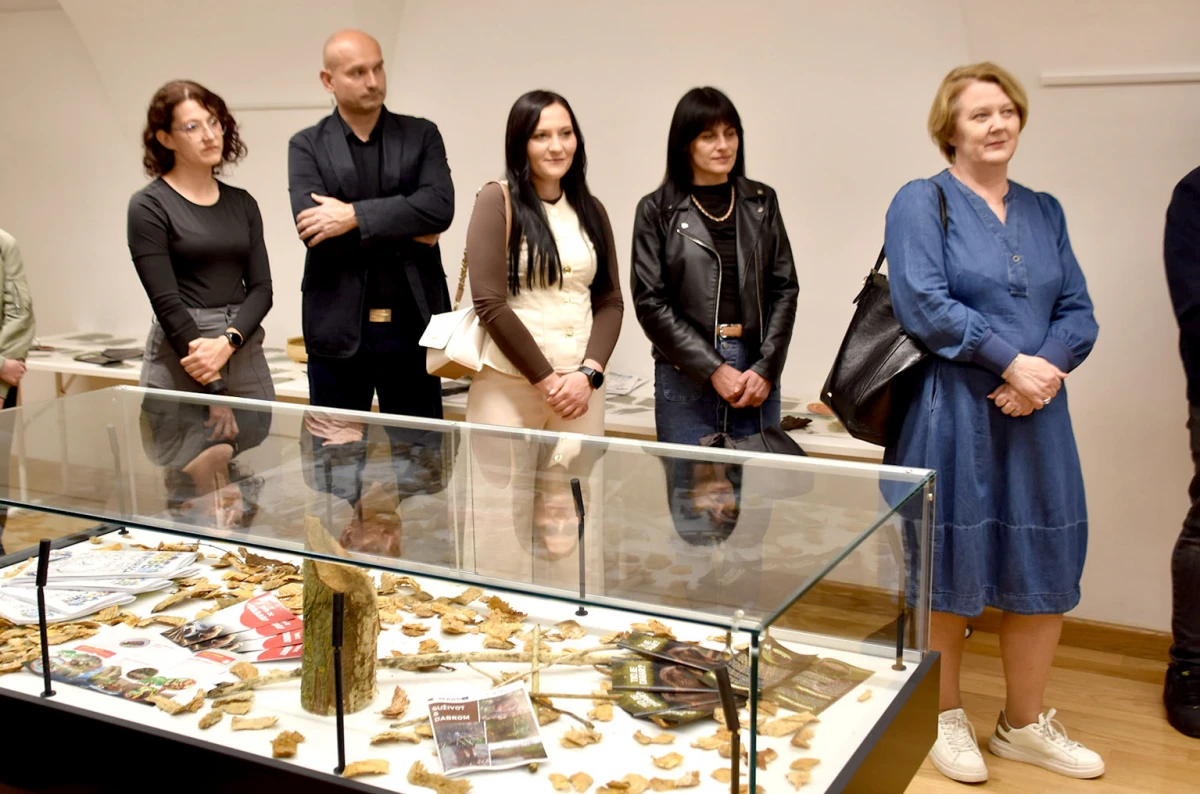 Dabar kao čuvar prirode: Izložba koja podsjeća na važnost očuvanja okoliša